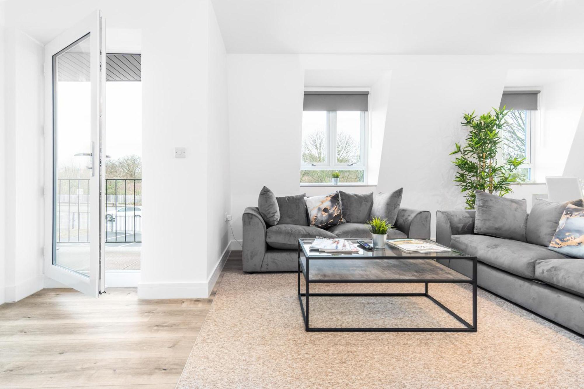 Stylish 2 Bedroom Apartment - Balcony - Secure Parking - Top Rated - 5Mc Бирмингем Экстерьер фото